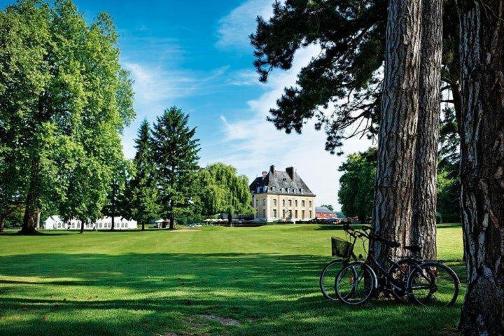 Chateau De Berticheres Chaumont-en-Vexin Exteriör bild